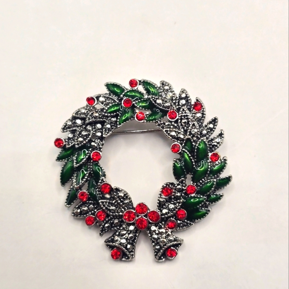 Vintage Kenneth Cole Wreath Silver Tone Brooch Green Enamel & Red Rhinestones